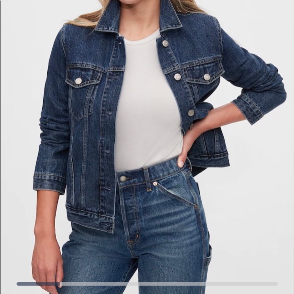Gap denim jacket size small